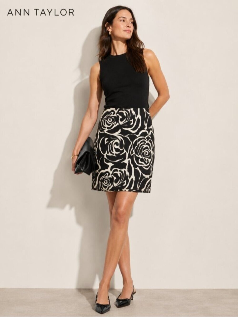 Ann Taylor Women’s Skirt – Size 0 | Classic & Sophisticated Style | 0651